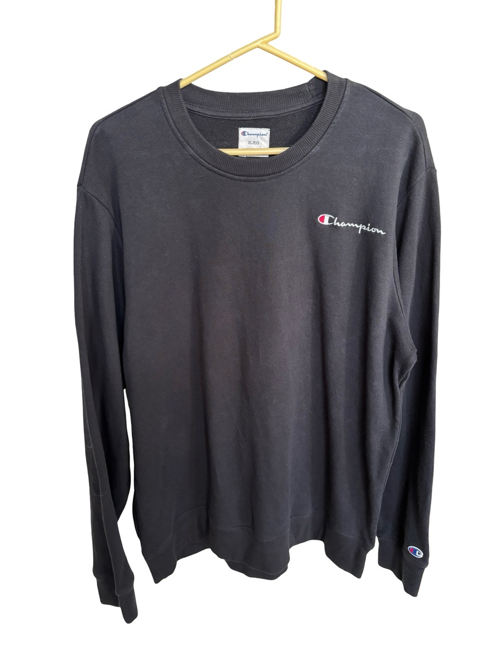 Champion Men's Black Crewneck Sweatshirt with Script Logo XL